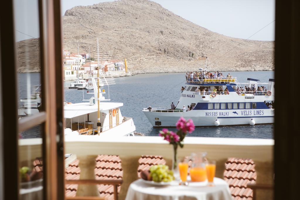 Villa Antonis Chalki Town Exteriér fotografie